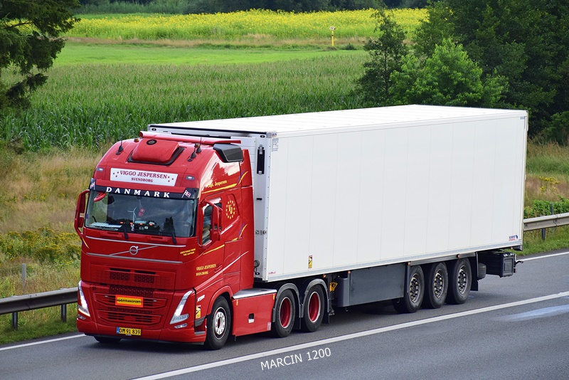 _DSC8196 VIGGO JESPERSEN-crop-VOLVO FH5.JPG