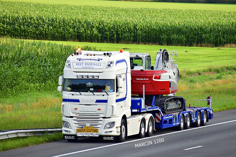 _DSC1129 KEET BIERINGS-crop-DAF XF 106.JPG