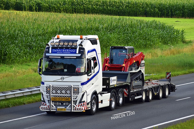 _DSC1143 TWAN BIERINGS-crop-VOLVO FH5.JPG