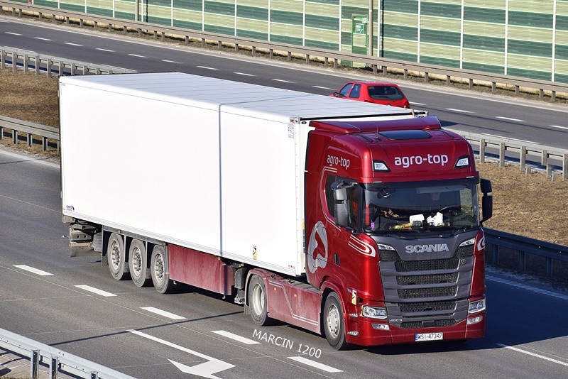 AGRO-TOP (2)-crop-SCANIA S460.JPG