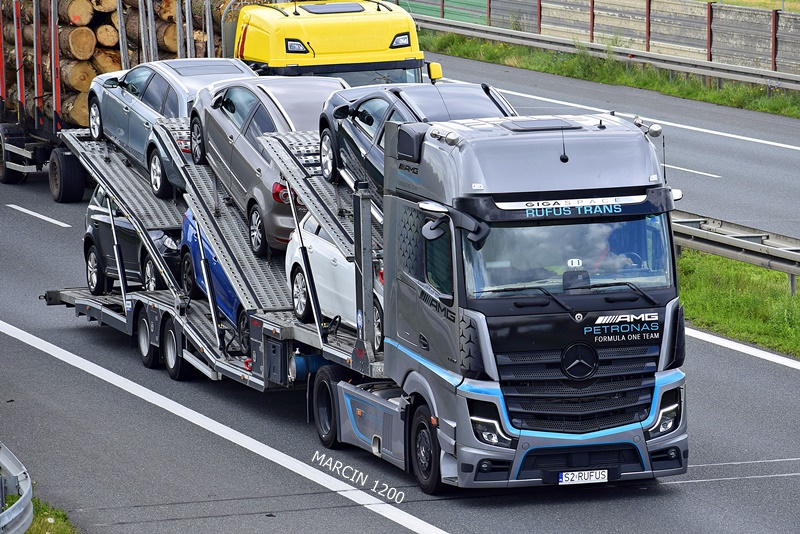 RUFUS TRANS-crop-ACTROS MP5 AMG PETRONAS.JPG