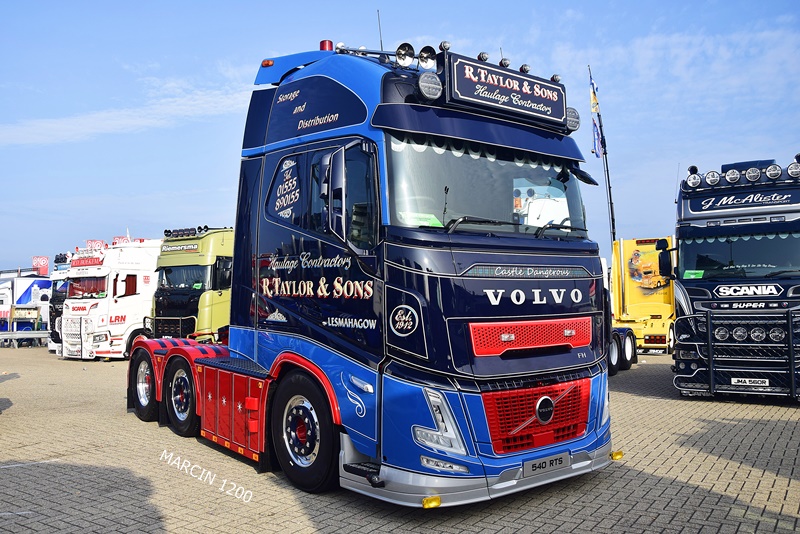 _DSC1257 R.TAYLOR&SONS-crop-VOLVO FH AERO.JPG