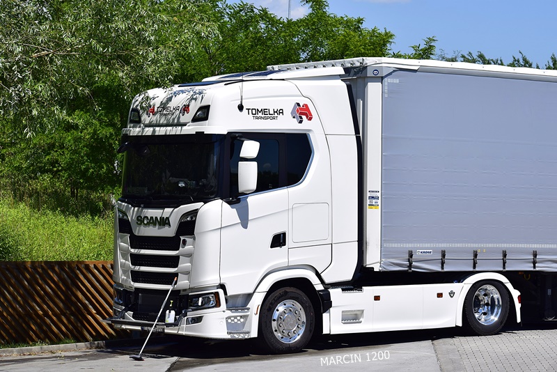 _DSC00011 (839) TOMELKA-crop-SCANIA S.JPG