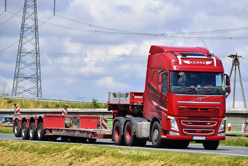 KERRE-crop-VOLVO FH4.JPG