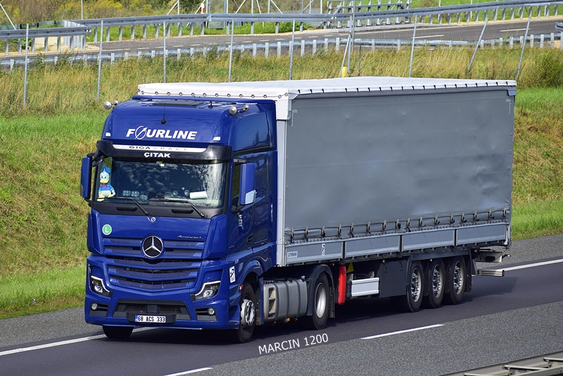 _DSC2129 FOURLINE TR-crop-ActrosL MP5.JPG