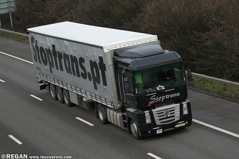 Renault Magnum Stoptrans.jpg