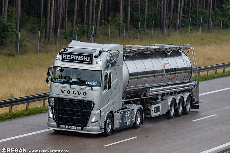 Volvo FH5 - Repiński.jpg