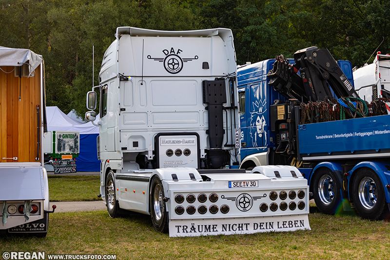 2F9A0213.jpg