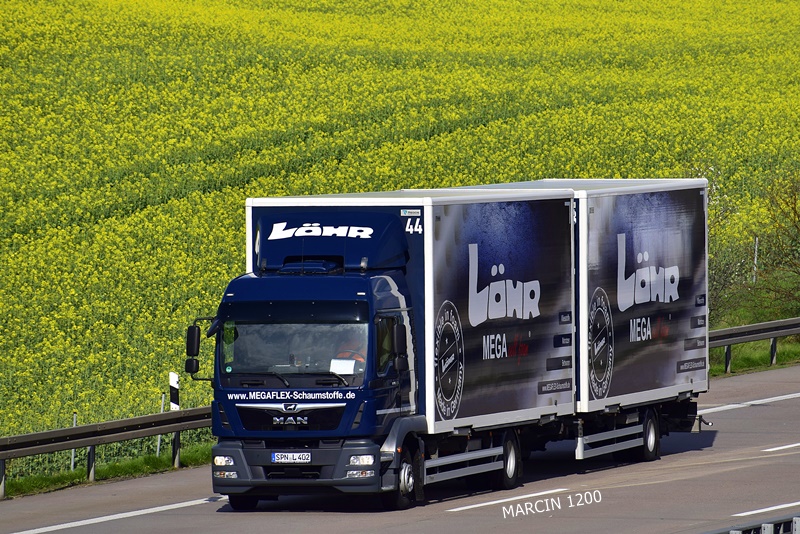 _DSC2356 LOHR-crop-Megaflex Schaumstoff-MAN TGL.JPG