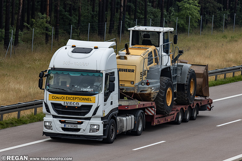 Iveco Stralis Hi-Way.jpg