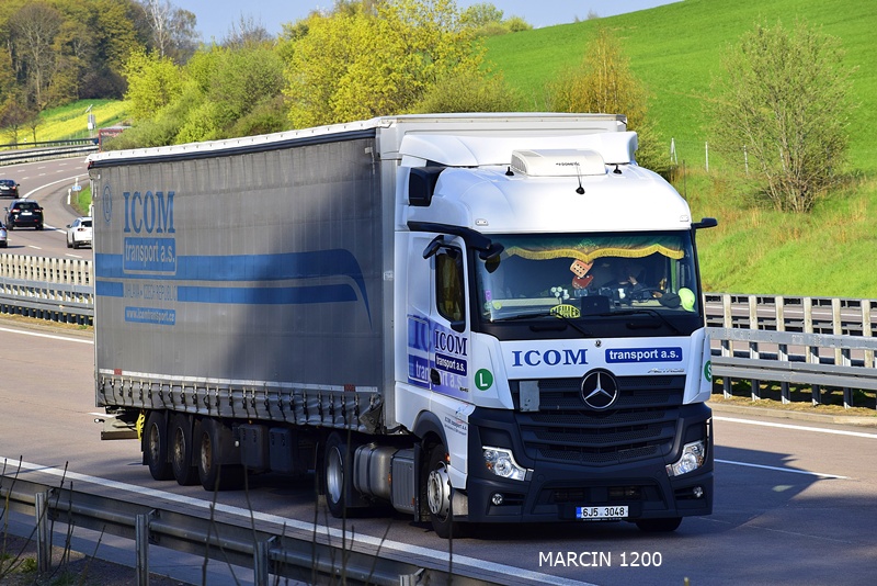 _DSC2708 ICOM-crop-ACTROS MP5.JPG