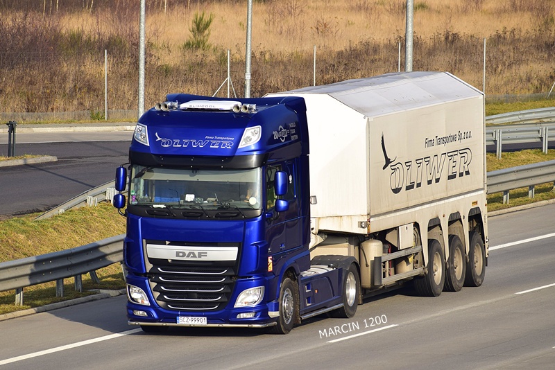 _DSC9877 OLIWER-crop-DAF XF 106.JPG