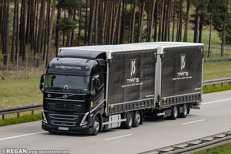 Volvo FH5 - JS Trans.jpg