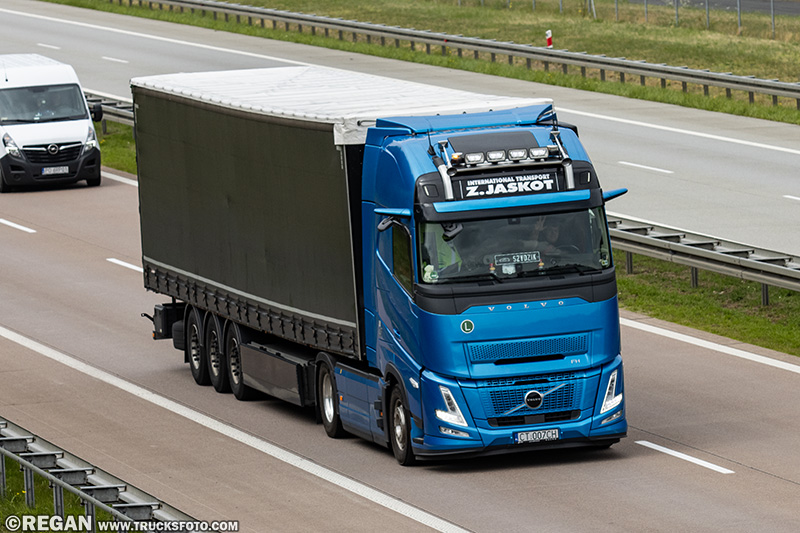 Volvo FH Aero - Z.Jaskot.jpg