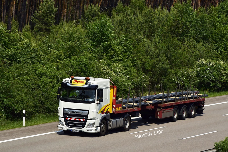 _DSC9039-crop-DAF XF 106 II.JPG