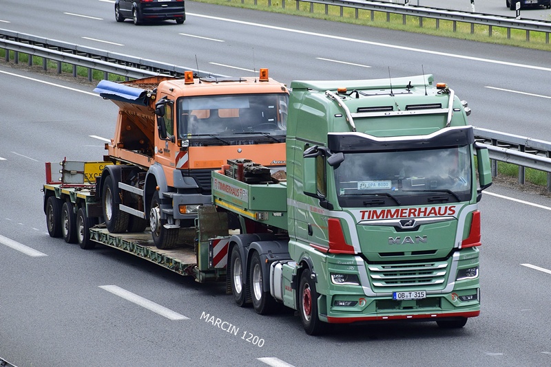 _DSC9434 TIMMERHAUS-crop-MAN TGX II.JPG
