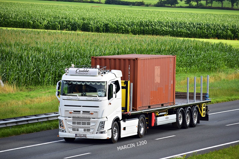 _DSC0996 CRABBE TRANSPORT-crop-VOLVO FH4.JPG