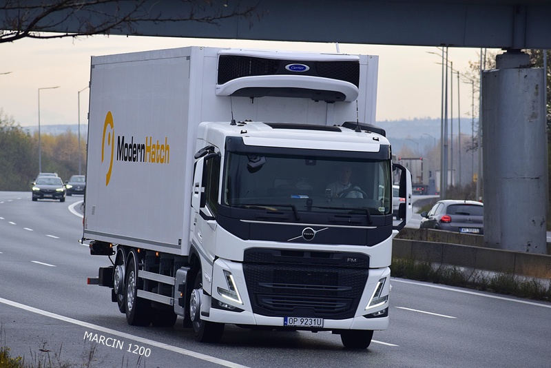 _DSC9745 MODERN HATCH-crop-VOLVO FM5.JPG