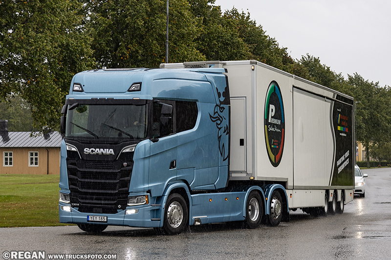 Scania 730S Longline.jpg