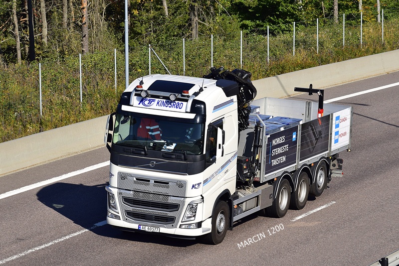 _DSC0224-crop-Kingsrod-VOLVO FH4.JPG