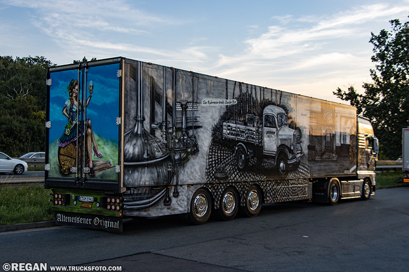 MAN TGX - Muller Essen.jpg