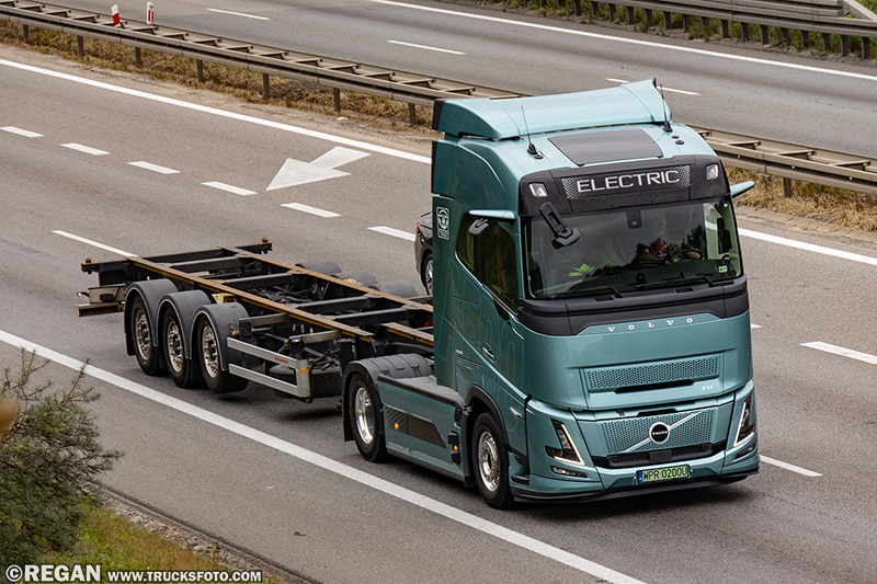 Volvo FH Aero Electric.jpg