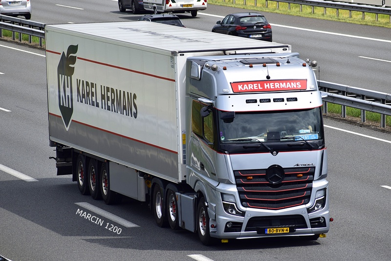 _DSC9207 KAREL HERMANS-crop-ActrosL MP5.JPG