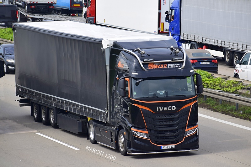 _DSC4691 V.D.R.-crop-IVECO S-WAY.JPG