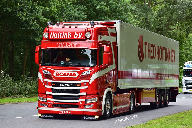 _DSC0243 HOITINK B.V.-crop-SCANIA R520 V8.JPG