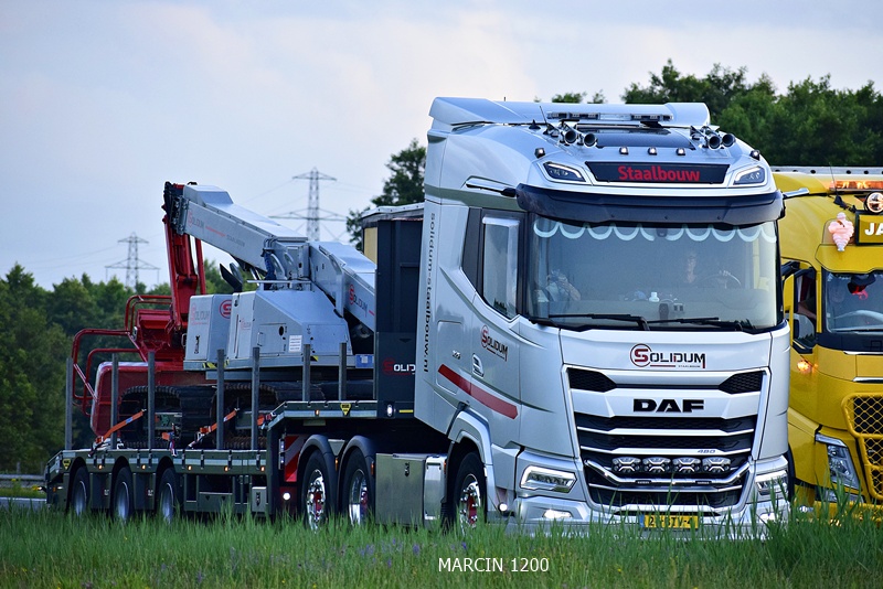 _DSC1195 STAALBOUW SOLIDUM-crop-DAF XG.JPG