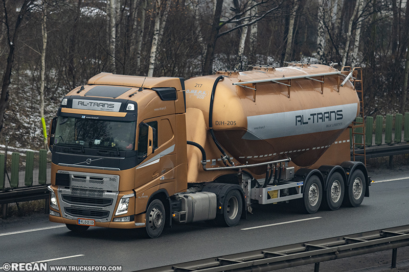 Volvo FH4 - RL-Trans.jpg