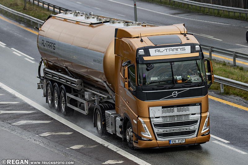 Volvo FH5 - RL-Trans.jpg