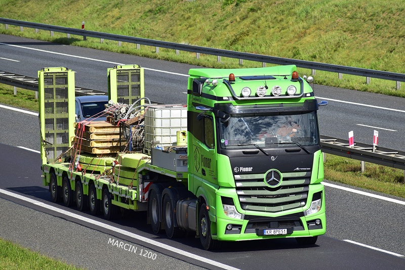 _DSC2191 PIOMAR-crop-ACTROS MP5.JPG