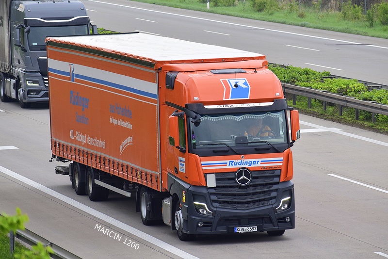 _DSC4104 RUDINGER-crop-ActrosL MP5.JPG