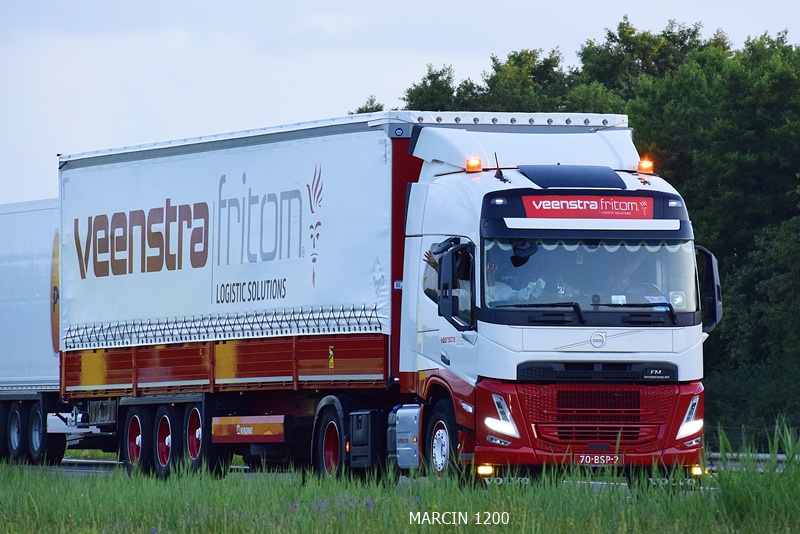_DSC1216 VEENSTRA FRITOM-crop-VOLVO FM5.JPG