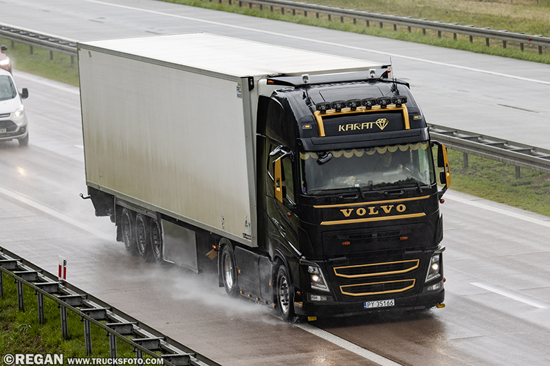 Volvo FH4 - Karat.jpg