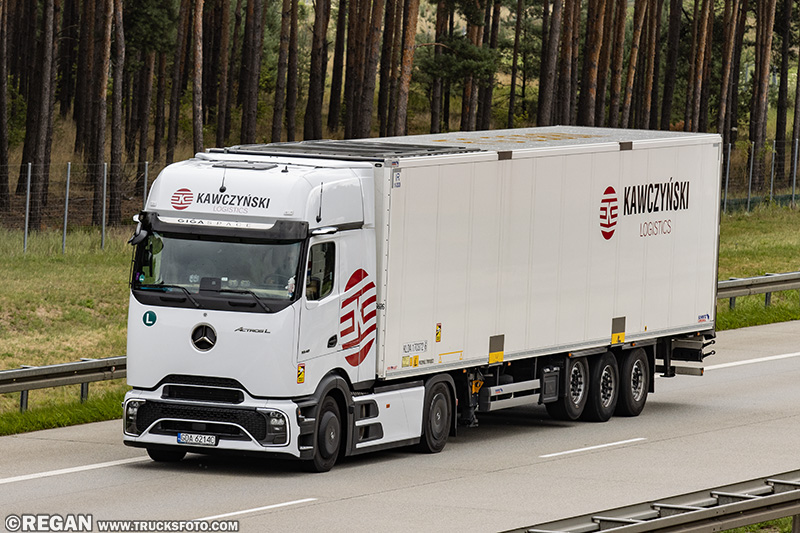 Mercedes-Benz Actros L ProCabin - Kawczyński.jpg