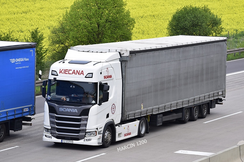 _DSC5060 KIECANA-crop-SCANIA R450 NG.JPG