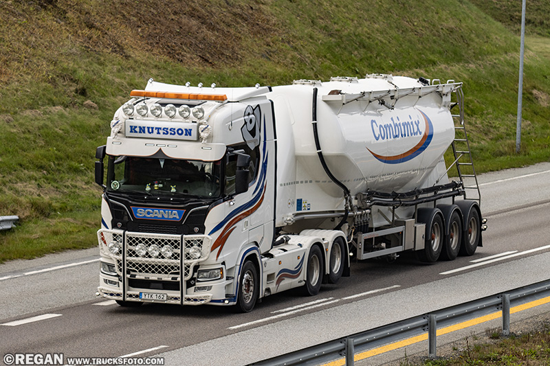 Scania S V8 - Knutsson.jpg
