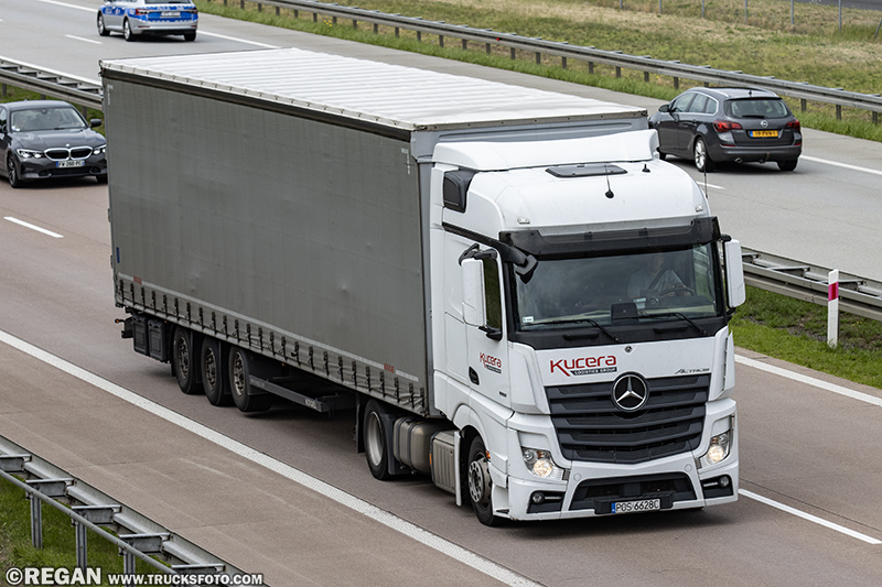 Mercedes-Benz Actros  - Kucera.jpg