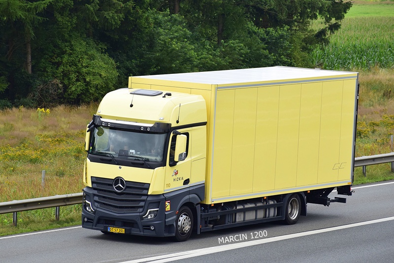 _DSC8565 HIZKIA-crop-ACTROS MP5.JPG
