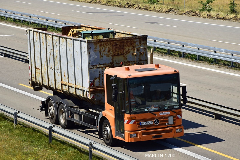 _DSC9503 ECONIC-crop---.JPG