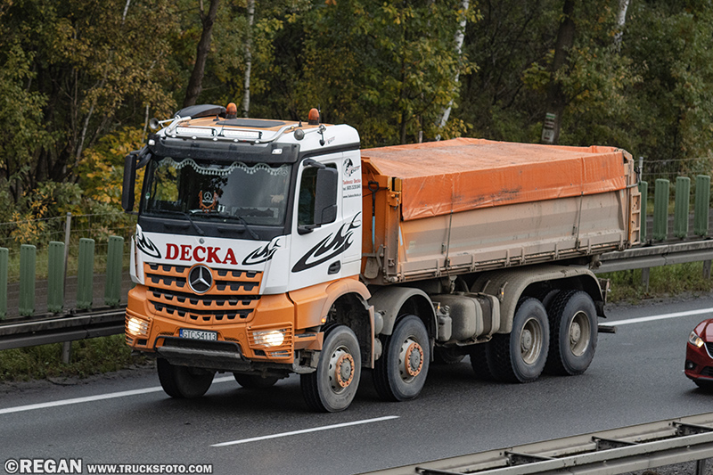 Mercedes-Benz Arocs - Decka.jpg
