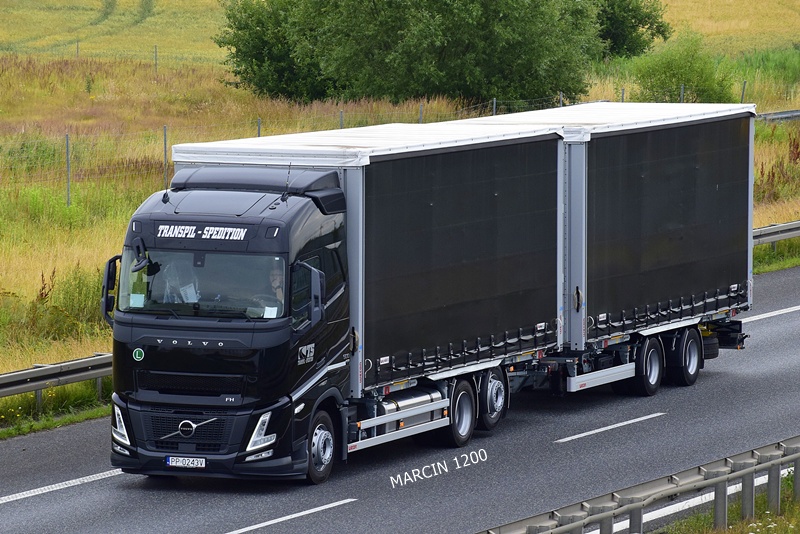 Transpil-Spedition-crop-VOLVO FH AERO.JPG