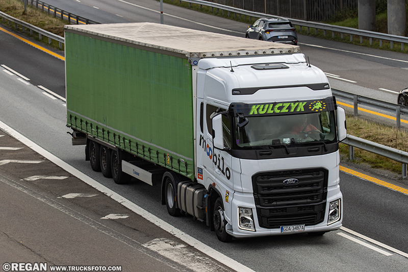 Ford F-Max - Kulczyk.jpg