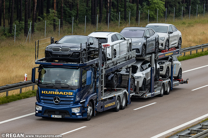 Mercedes-Benz Actros Kurbads.jpg