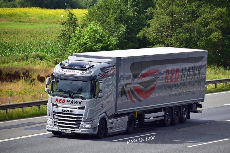 _DSC8785 RED HAWK-crop-DAF XG.JPG