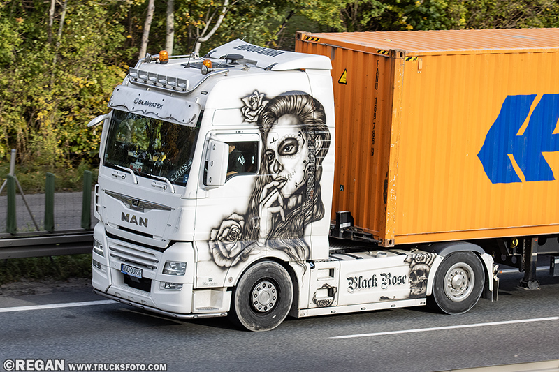 MAN TGX Bławatek.jpg