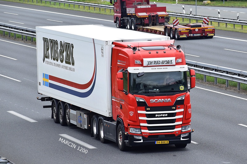 _DSC8580 JP.Vis&Zn.-crop - SCANIA S530 V8.JPG