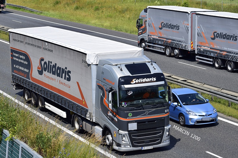 SOLIDARIS (3)-crop-VOLVO FH4.JPG